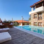 Sultan Hotel 3*
